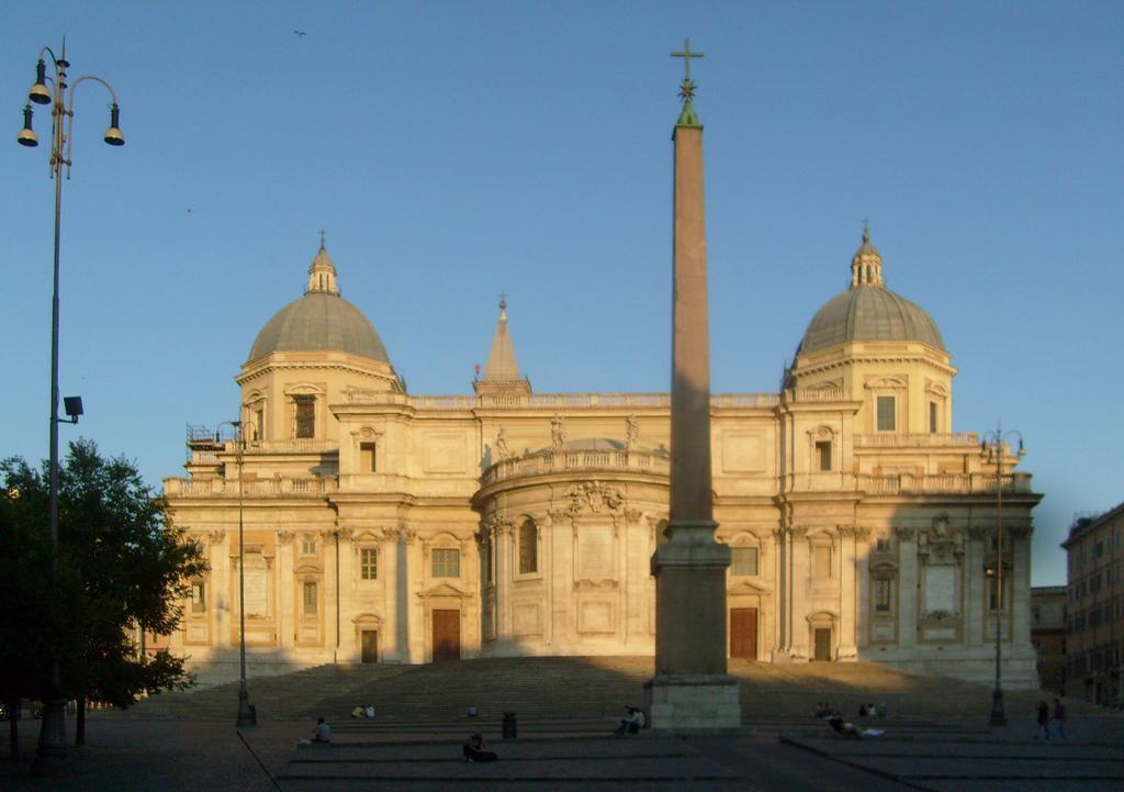 Viale Del Colosseo Panzió Róma Kültér fotó