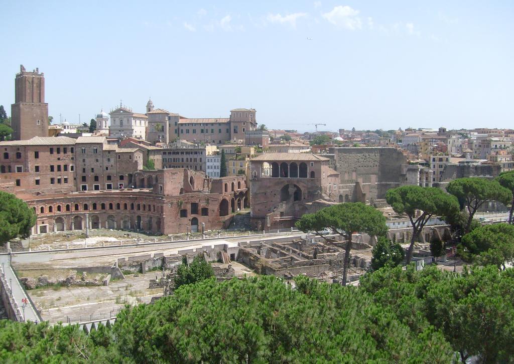 Viale Del Colosseo Panzió Róma Kültér fotó